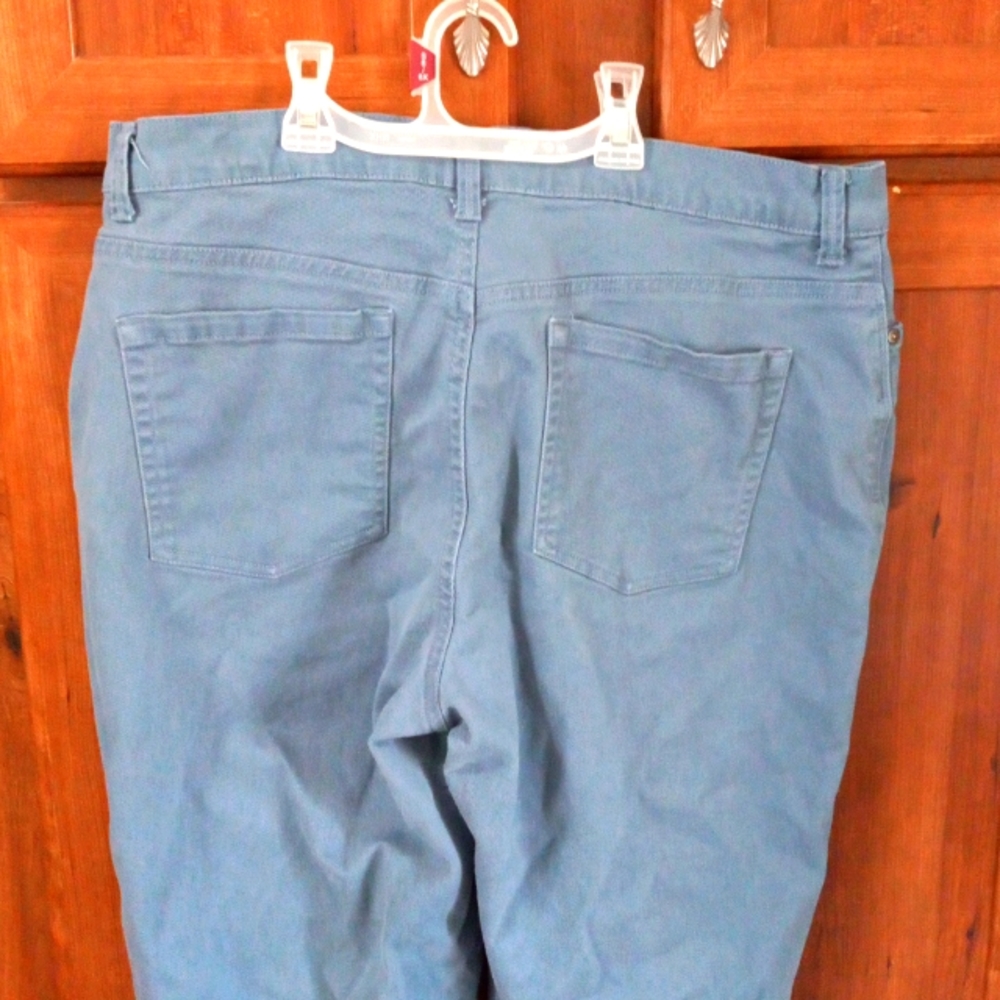 Gloria Vanderbilt Amanda jeans